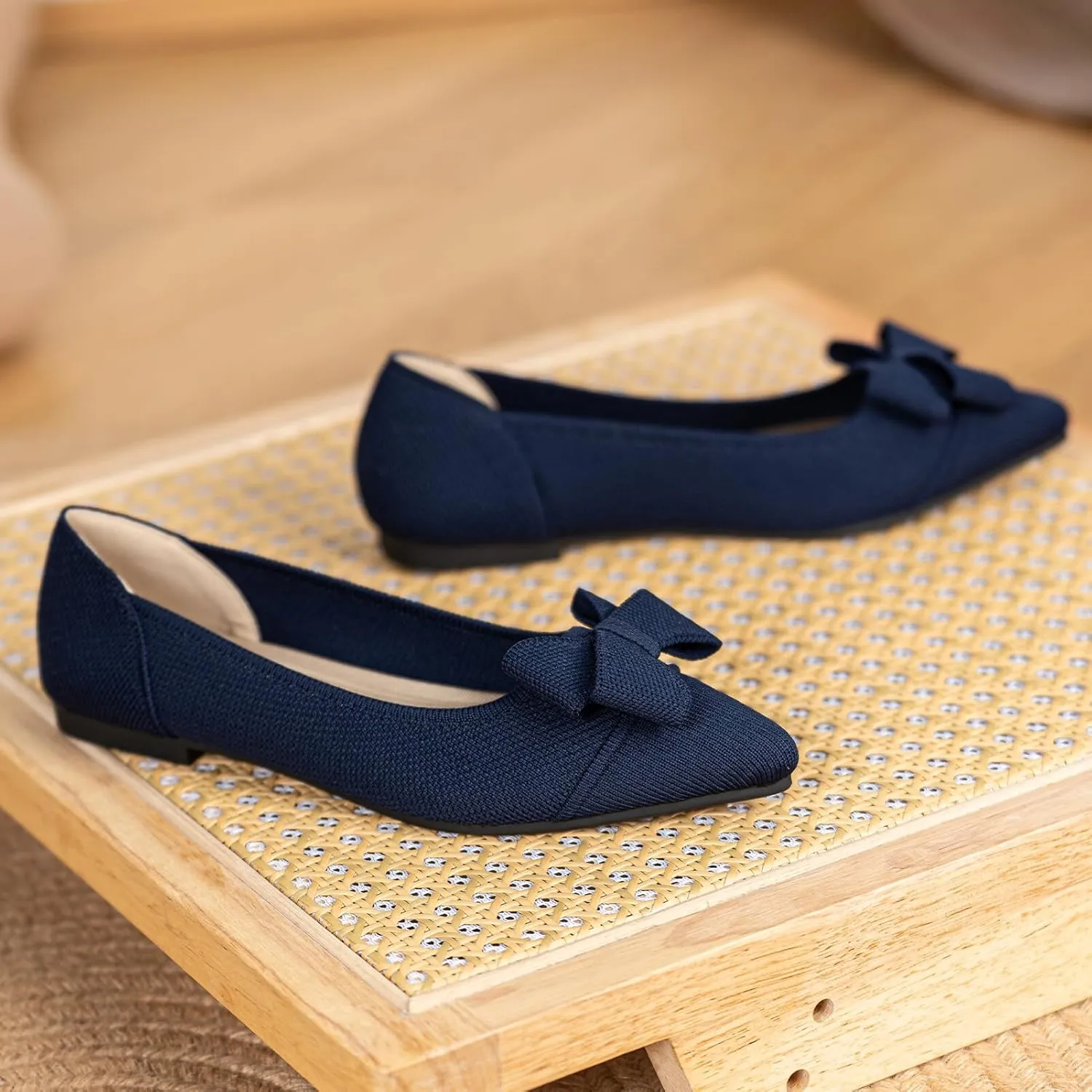 Women's Flats Shoes Comfortable Slip On Shoes Classic Dressy Pointed Toe Bow Knit Ballet Flat